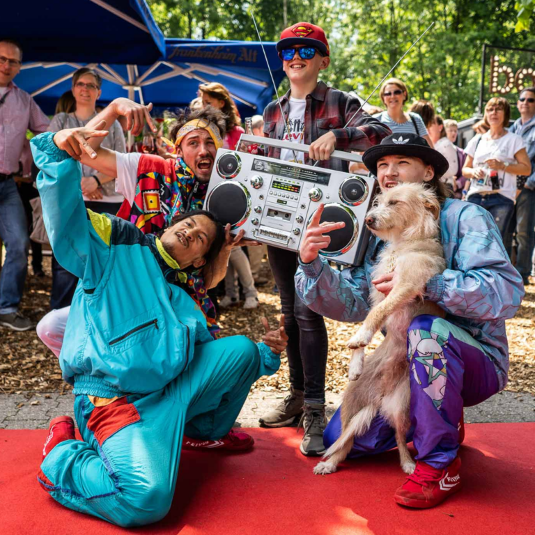 Walking Act in Breakdance-Outfits